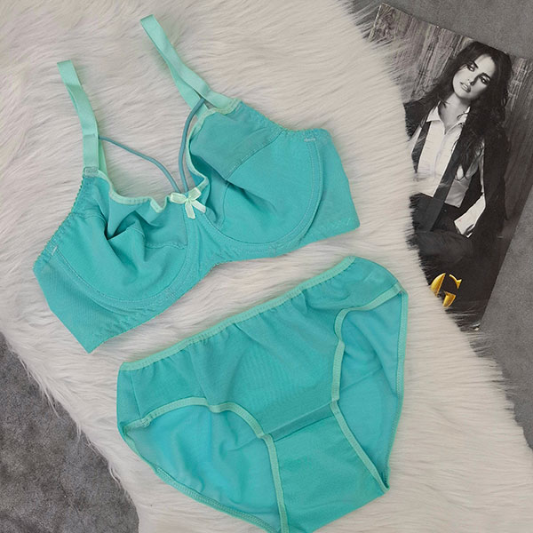 ست لباس زیر گیپور هارنس دار مدل ثمر